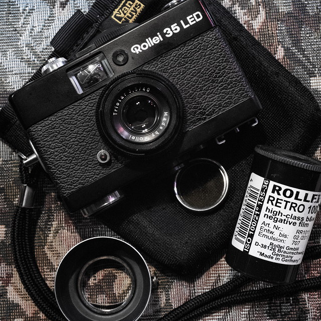 最安価格挑戦 Rollei 35 SINGAPORE ブラック 全速シャッター確認済 #226 フィルムカメラ
